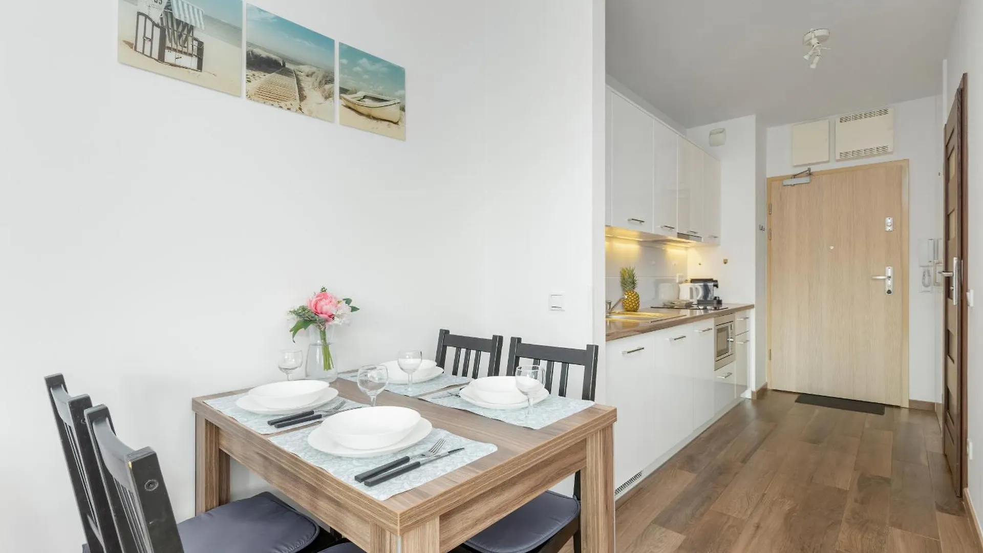Cztery Oceany Studio For 4 Guests With Balcony & Parking Gdansk By Noclegi Renters